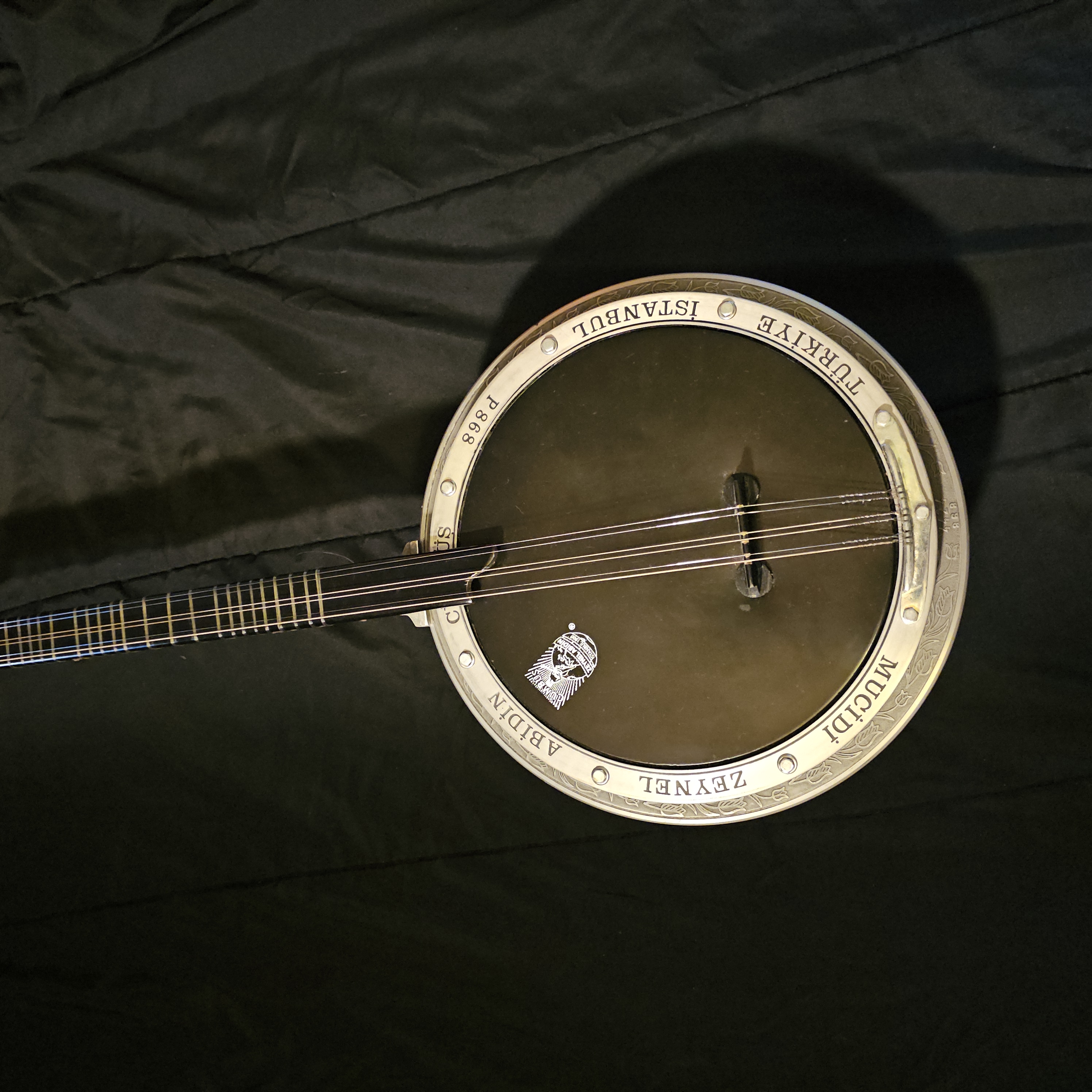 Close-up of Cümbüş Tanbur